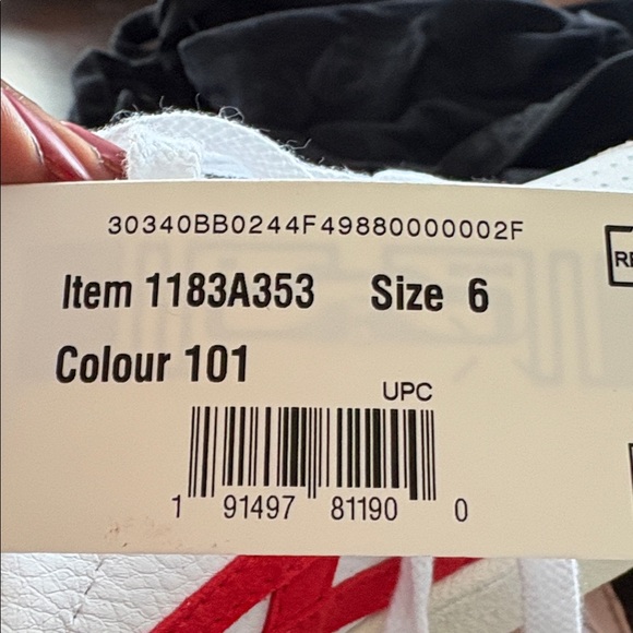 NWT Onitsuka Tiger by Asics White and Red Colorway - Picture 6 of 6